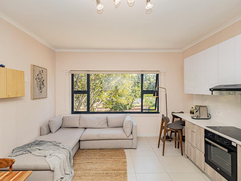 1 Bedroom Property for Sale in Kenilworth Western Cape